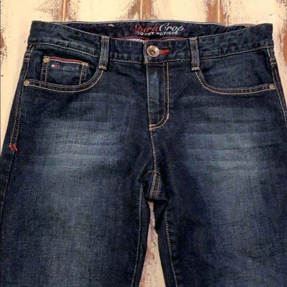 Tommy Hilfiger spirit crop Jean with adjustable waist size 6